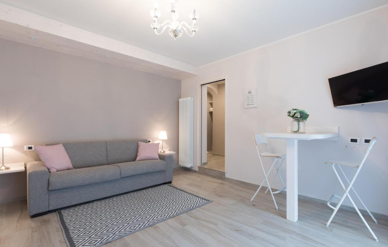 Residenza Conca Verde B&B La Suite Rogolo Exteriör bild